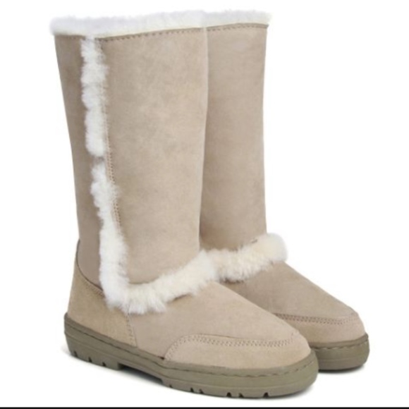 UGG Shoes - UGG Australia Women's Sundance II Boots [Sand]